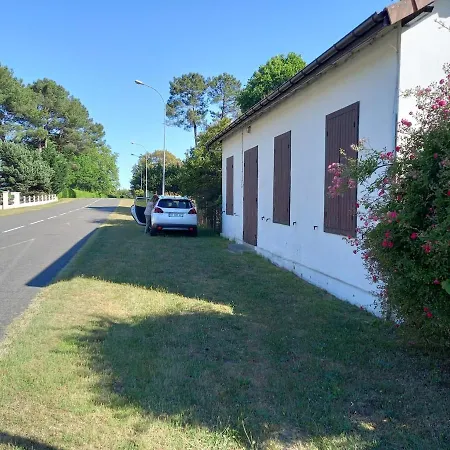 Charming Garden House Dom wakacyjny Bias (Landes)